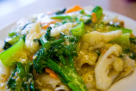 Vegetarian Hor Fun (Egg gravy noodles)