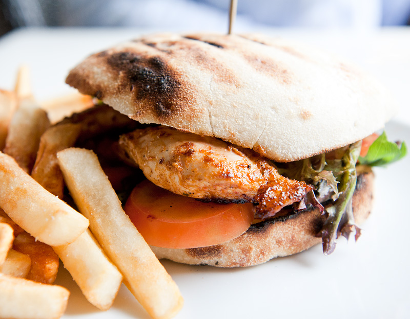 Peri peri chicken burger